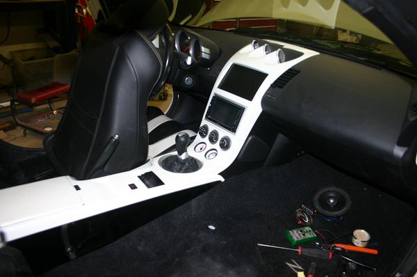 2004 Nissan 350Z, Soundwaves shop build