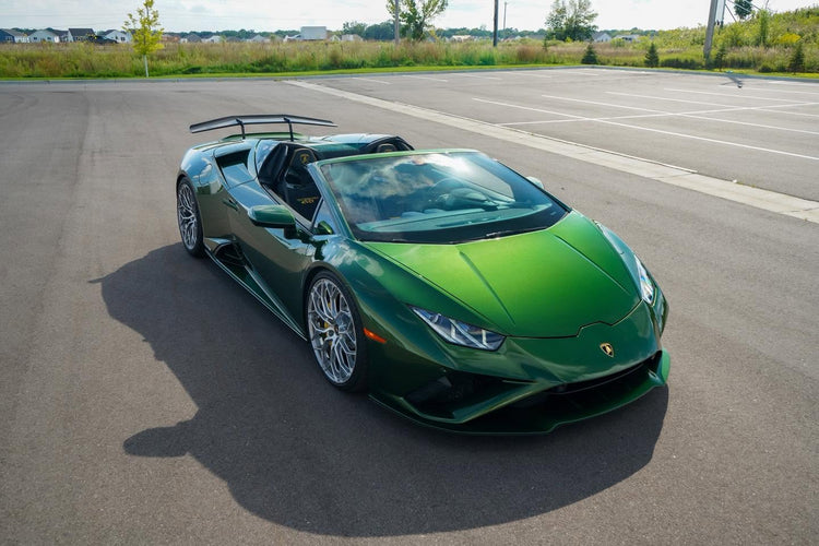Soundwaves green Lamborghini build